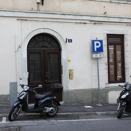 Nove Τεργέστη